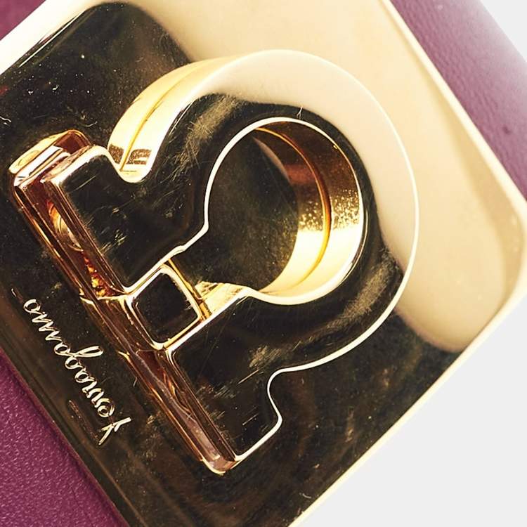 Pre Owned Salvatore Ferragamo Wide Gancio Leather Gold Tone Bracelet
