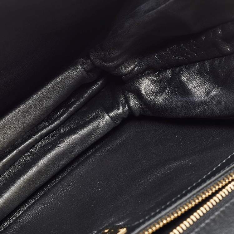 مملوكة مسبقًا Salvatore Ferragamo Black/Gold Suede Ginny Shoulder Bag