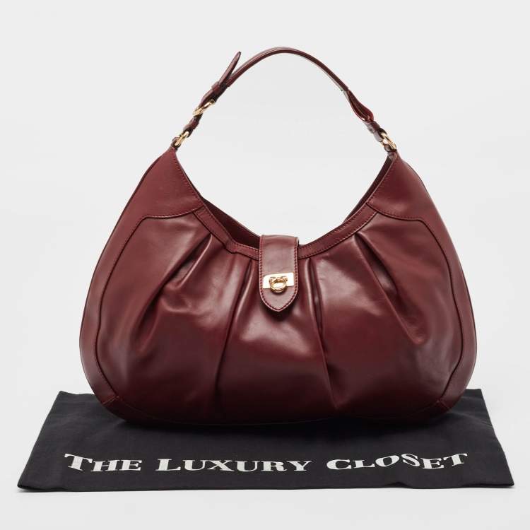 Pre Owned Salvatore Ferragamo Burgundy Pleated Leather Gancini Flap Hobo