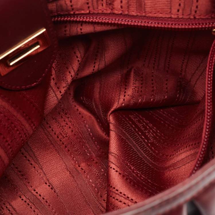 Pre Owned Salvatore Ferragamo Burgundy Pleated Leather Gancini Flap Hobo