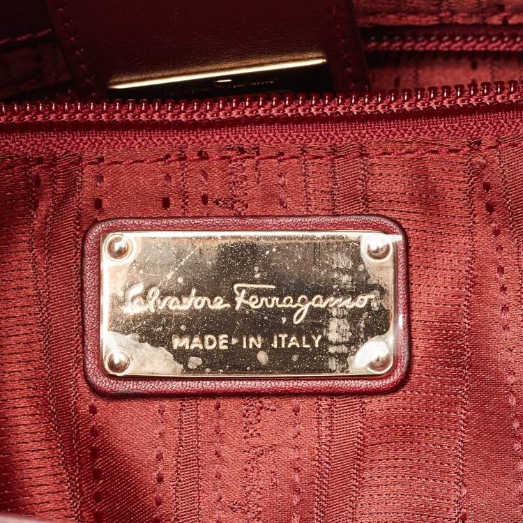 Pre Owned Salvatore Ferragamo Burgundy Pleated Leather Gancini Flap Hobo