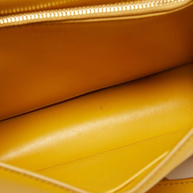 Pre Owned Salvatore Ferragamo Yellow Leather Vella Crossbody Bag