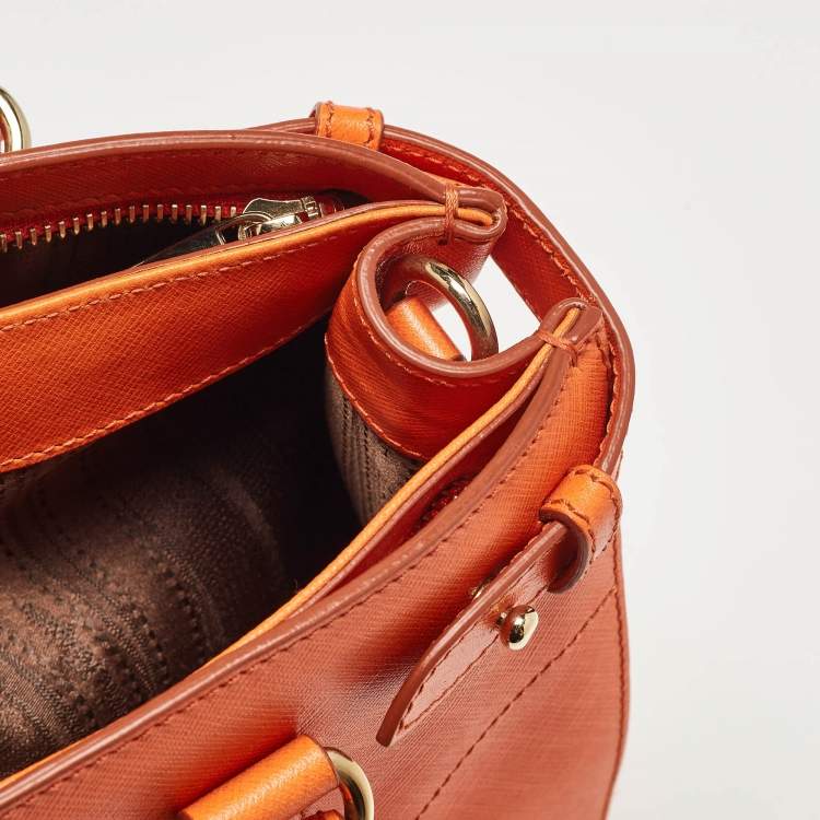Pre Owned Salvatore Ferragamo Orange Leather Beky Tote