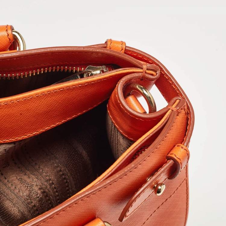 Pre Owned Salvatore Ferragamo Orange Leather Beky Tote