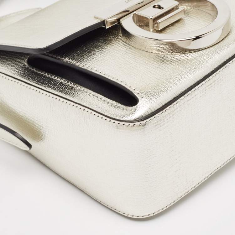 Pre Owned Salvatore Ferragamo Silver Leather Lock Charm Crossbody Bag