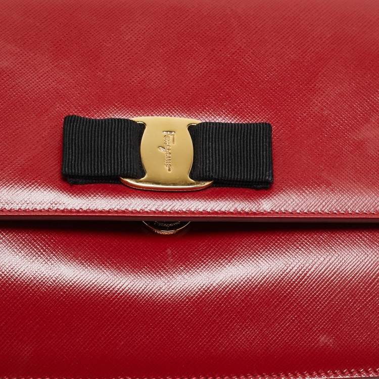 Pre Owned Salvatore Ferragamo Red/Black Leather Miss Vara Chain Shoulder Bag