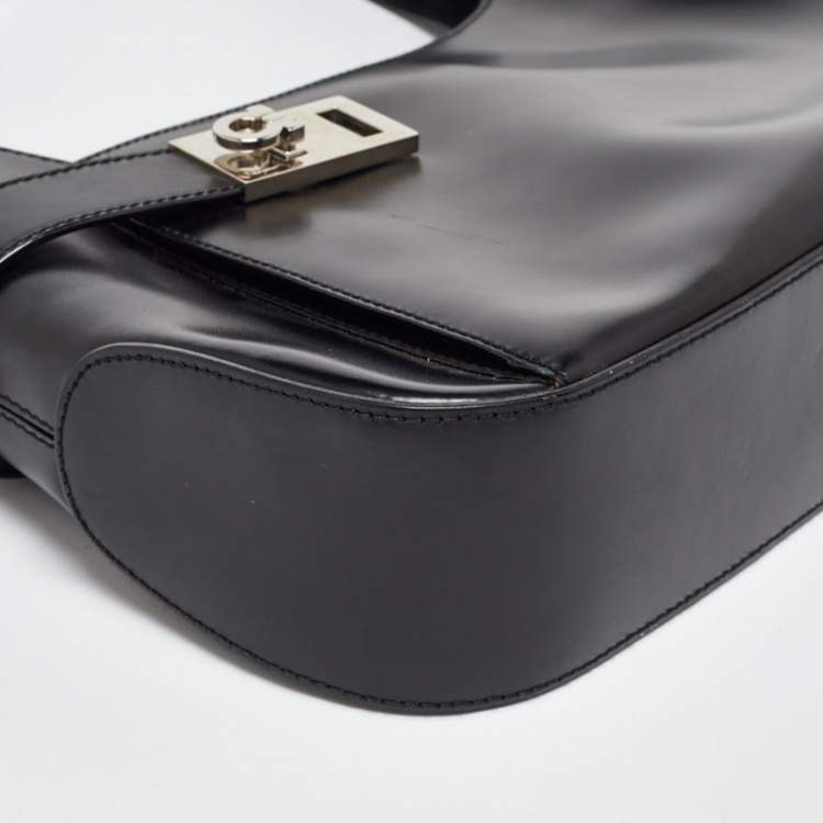 مملوكة مسبقًا Salvatore Ferragamo Black Leather Hobo