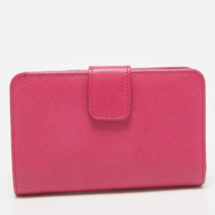 Pre Owned Salvatore Ferragamo Pink Leather Gancini French Wallet