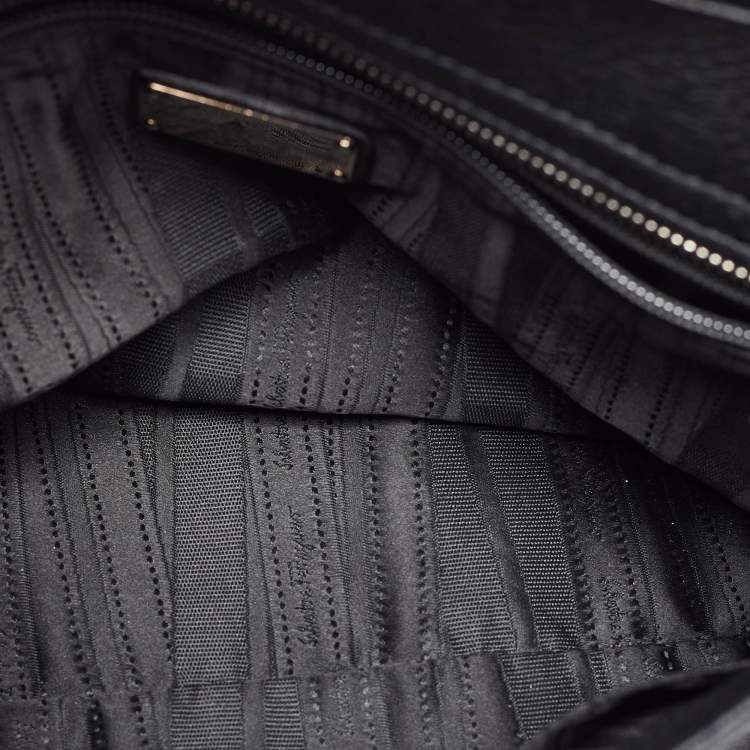 مملوكة مسبقًا Salvatore Ferragamo Black Leather Sofia Top Handle Bag