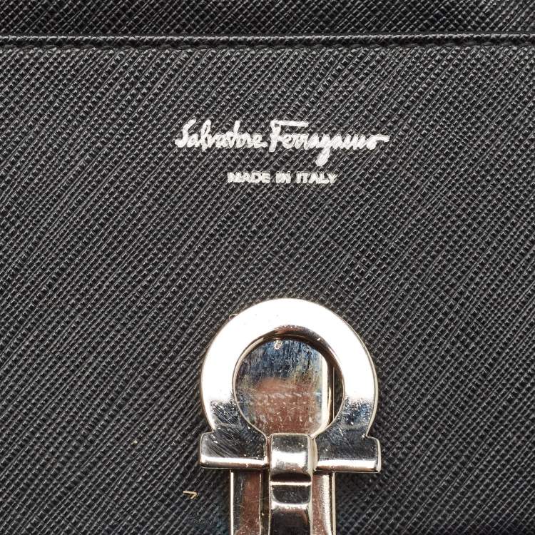 Pre Owned Salvatore Ferragamo Black Leather Gancini Clasp Continental Wallet