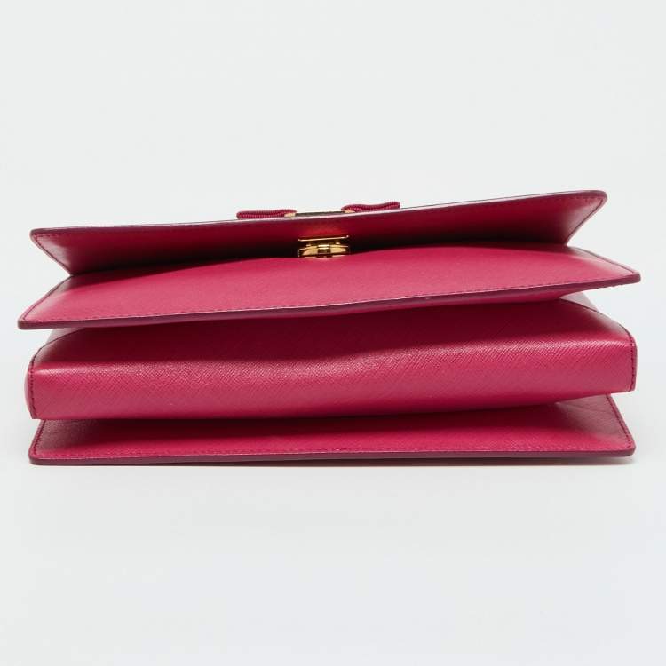 Pre Owned Salvatore Ferragamo Pink Saffiano Leather Vara Bow Chain Shoulder Bag