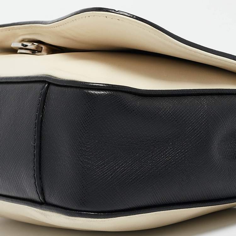 Pre Owned Salvatore Ferragamo Black/Off White Leather Gancini Shoulder Bag
