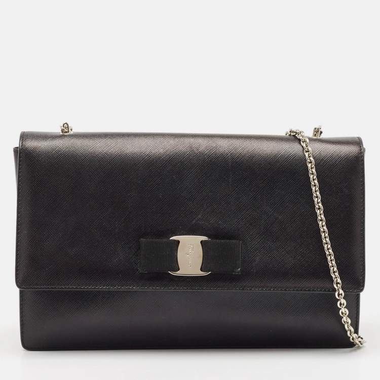 Pre Owned Salvatore Ferragamo Black Leather Vara Bow Chain Shoulder Bag