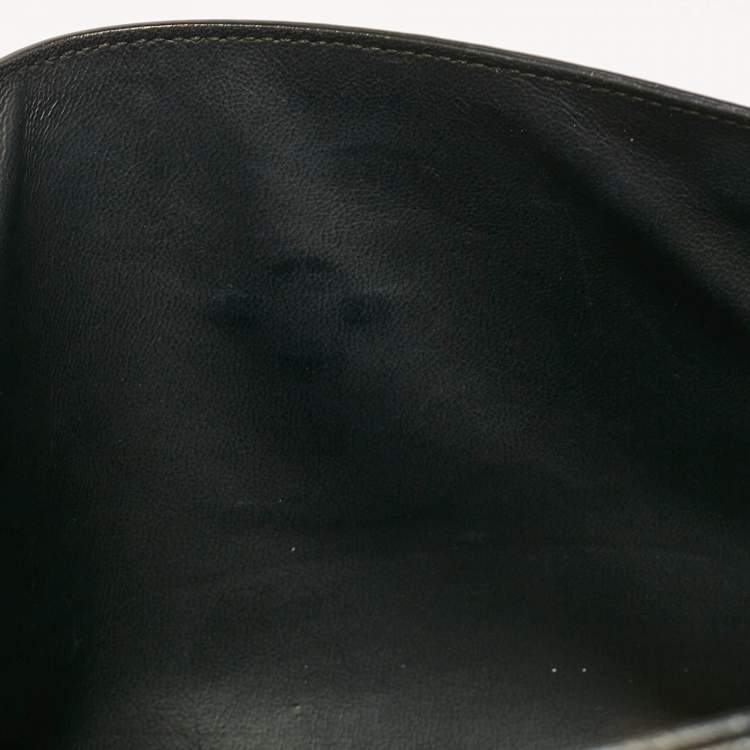 Pre Owned Salvatore Ferragamo Black Saffiano Leather Vara Bow Clutch