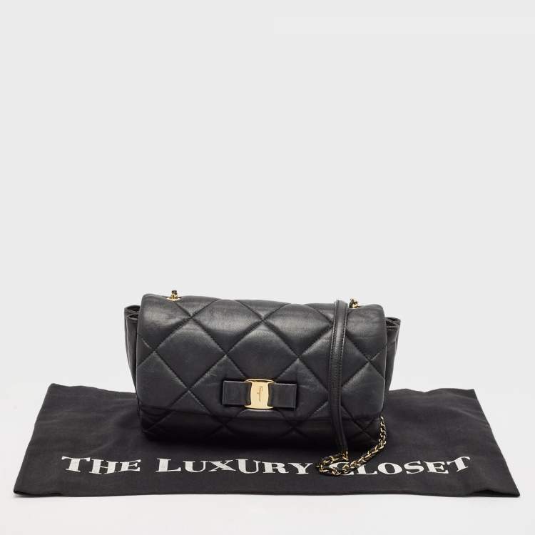 Pre Owned Salvatore Ferragamo Black Quilted Leather Vara Bow Shoulder Bag