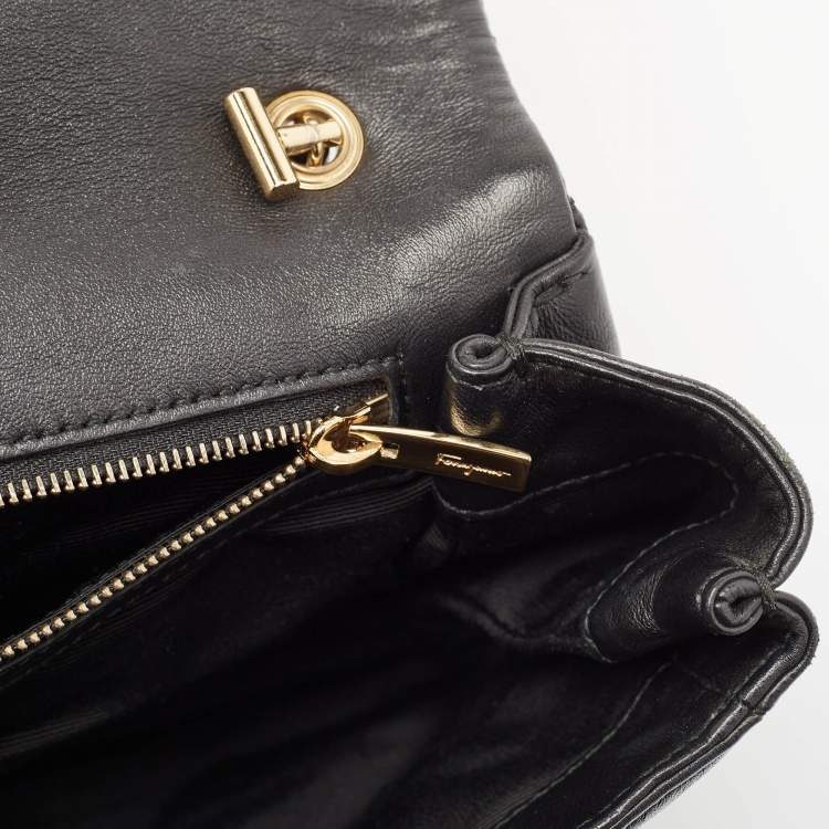 Pre Owned Salvatore Ferragamo Black Quilted Leather Vara Bow Shoulder Bag
