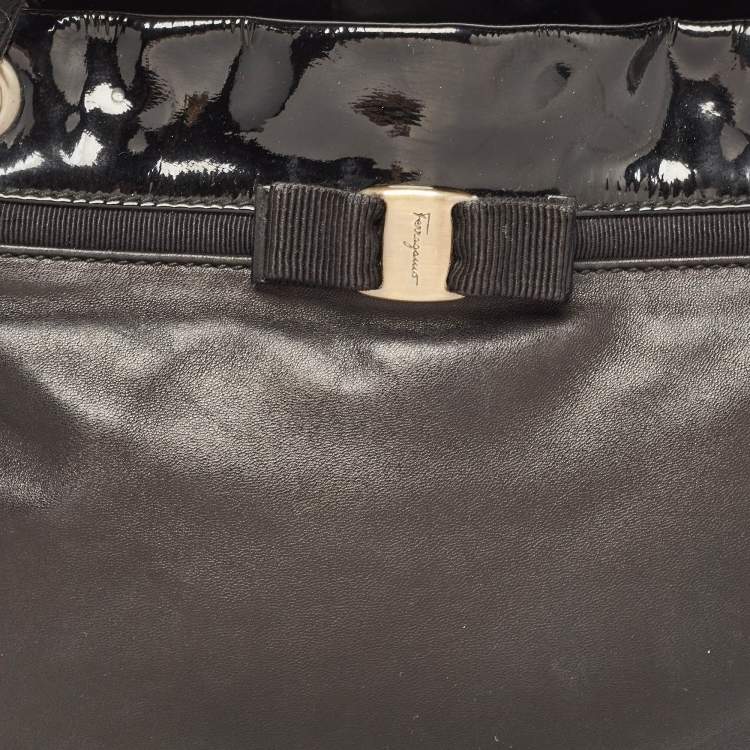 Pre Owned Salvatore Ferragamo Black Patent and Leather Bow Chain Tote