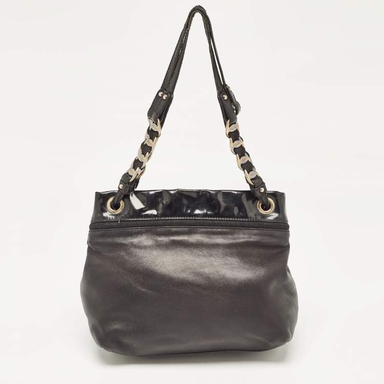 Pre Owned Salvatore Ferragamo Black Patent and Leather Bow Chain Tote
