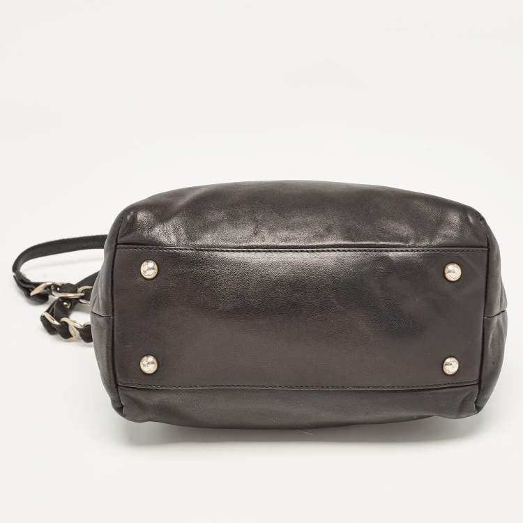 Pre Owned Salvatore Ferragamo Black Patent and Leather Bow Chain Tote
