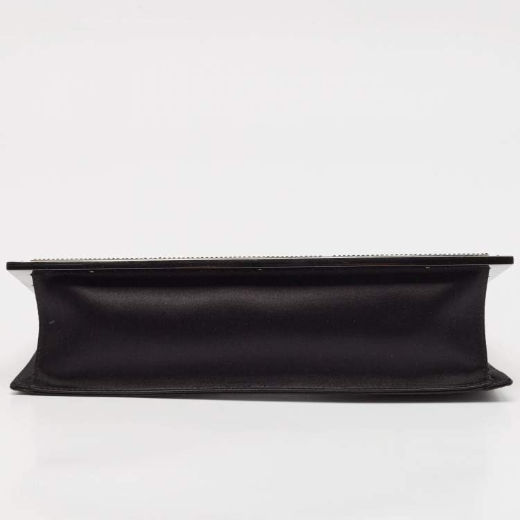 مملوكة مسبقًا Salvatore Ferragamo Black Satin Frame Shoulder Bag