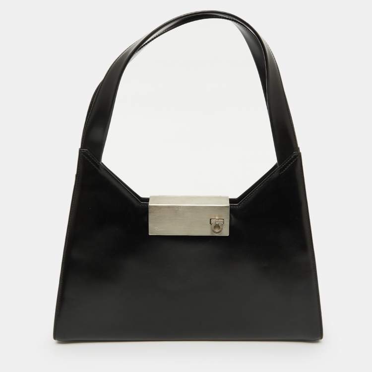 Pre Owned Salvatore Ferragamo Black Leather Shoulder Bag