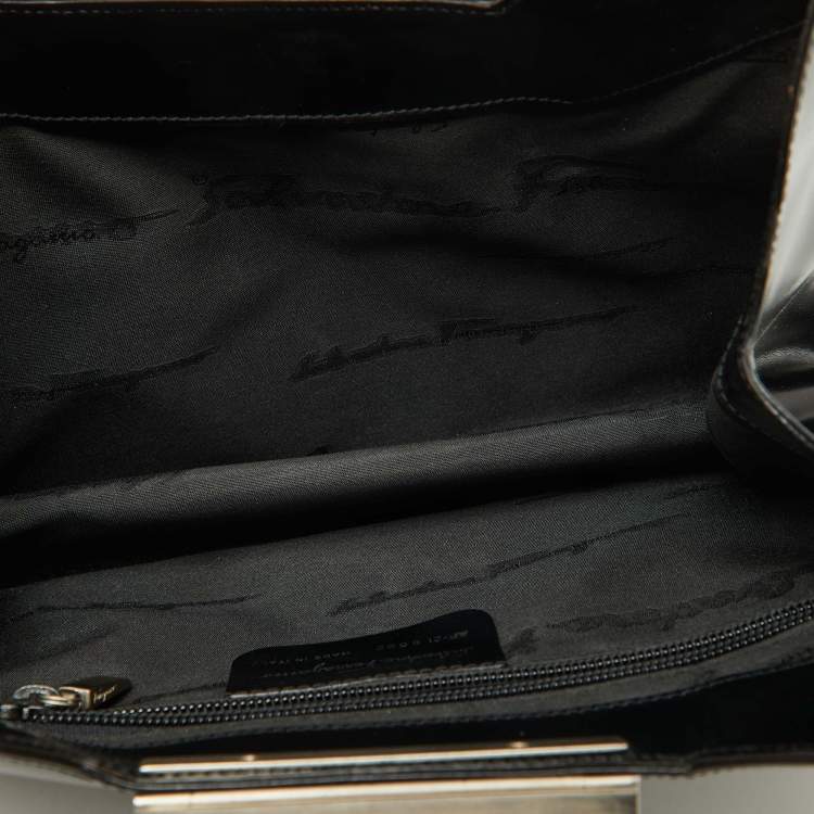 Pre Owned Salvatore Ferragamo Black Leather Shoulder Bag