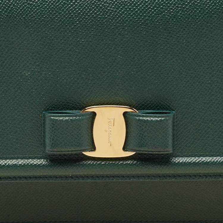 Pre Owned Salvatore Ferragamo Green Leather Ginny Shoulder Bag