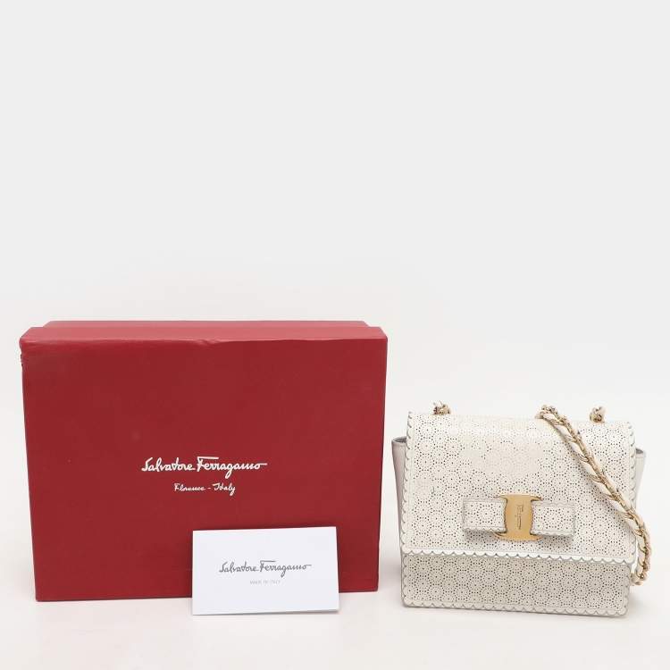 Pre Owned Salvatore Ferragamo White Leather Ginny Crossbody Bag