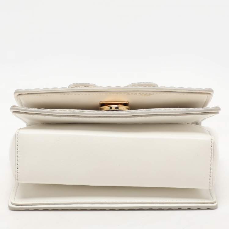 Pre Owned Salvatore Ferragamo White Leather Ginny Crossbody Bag