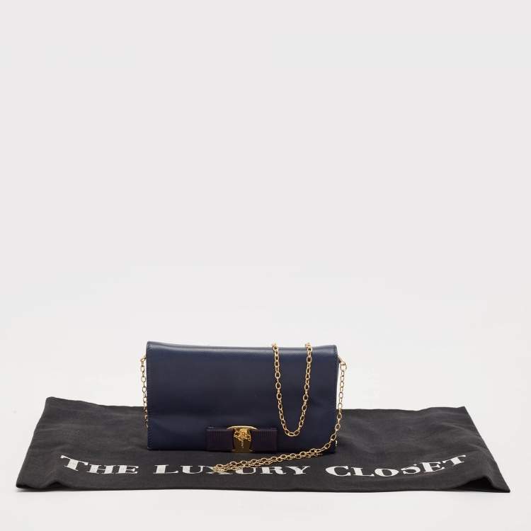 Pre Owned Salvatore Ferragamo Navy Blue Leather Vara Bow Flap Wallet On Chain