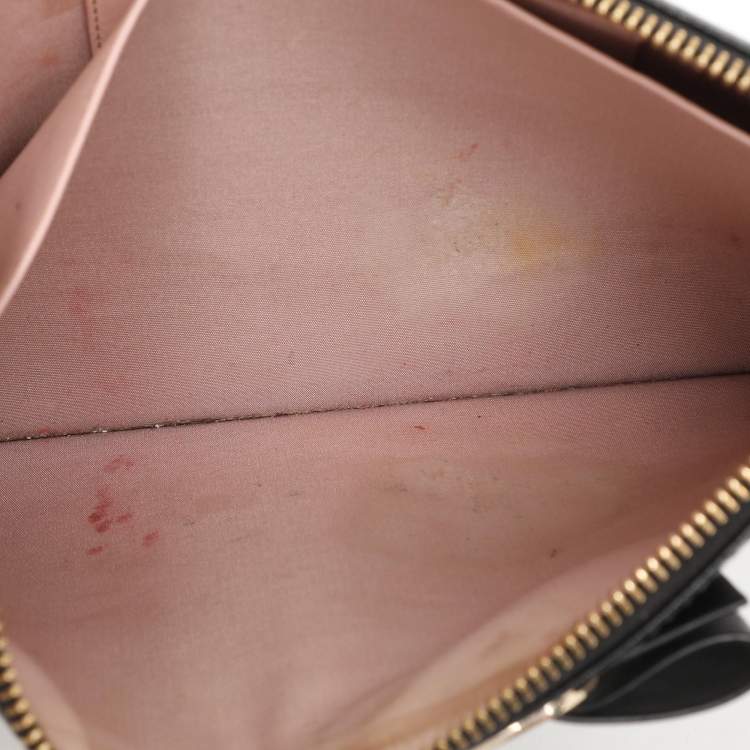 Pre Owned Salvatore Ferragamo Black Leather Vara Bow Wristlet Clutch