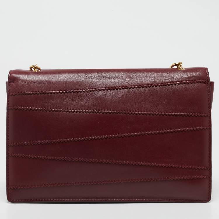 مملوكة مسبقًا Salvatore Ferragamo Dark Red Leather Ginny Shoulder Bag