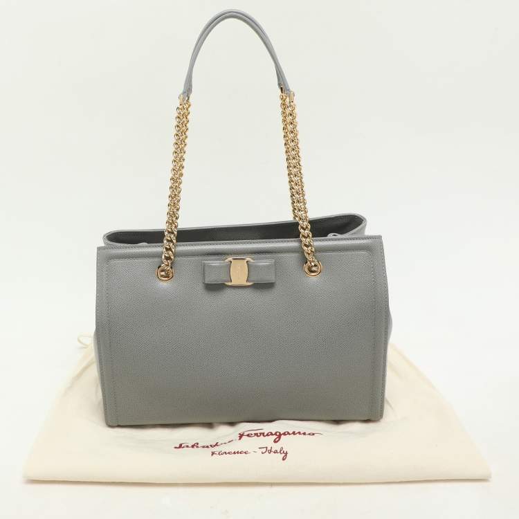 Pre Owned Salvatore Ferragamo Grey Leather Vara Bow Chain Tote