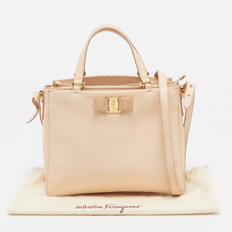 Pre Owned Salvatore Ferragamo Beige Leather Tracey Tote