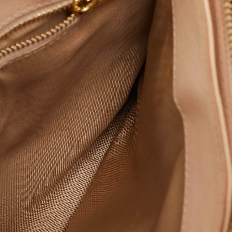 Pre Owned Salvatore Ferragamo Beige Leather Tracey Tote