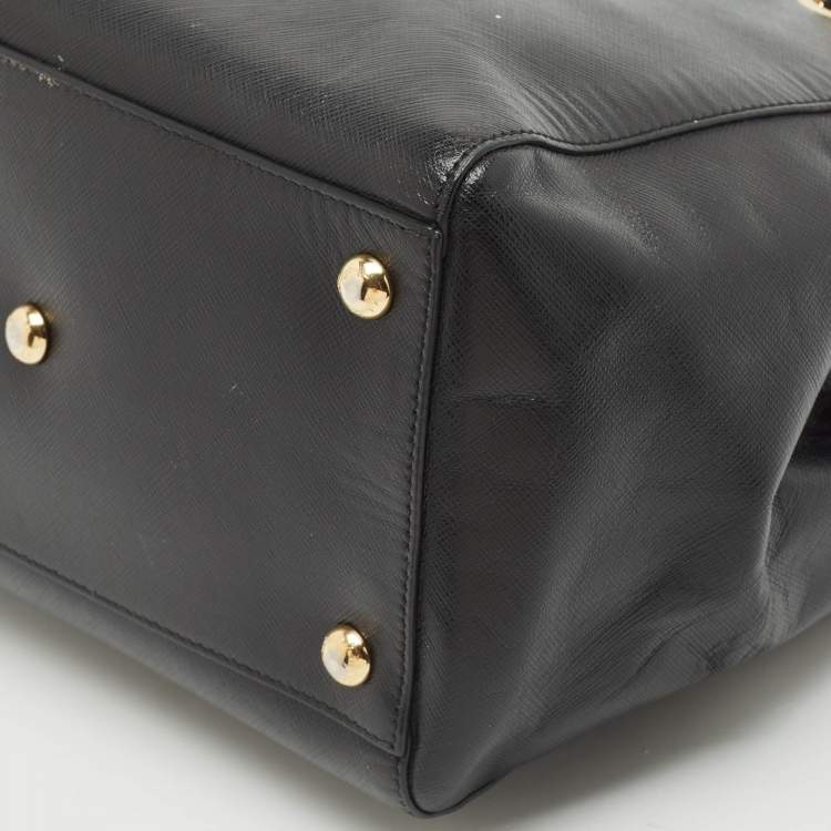 Pre Owned Salvatore Ferragamo Black Leather Vara Bow Chain Tote