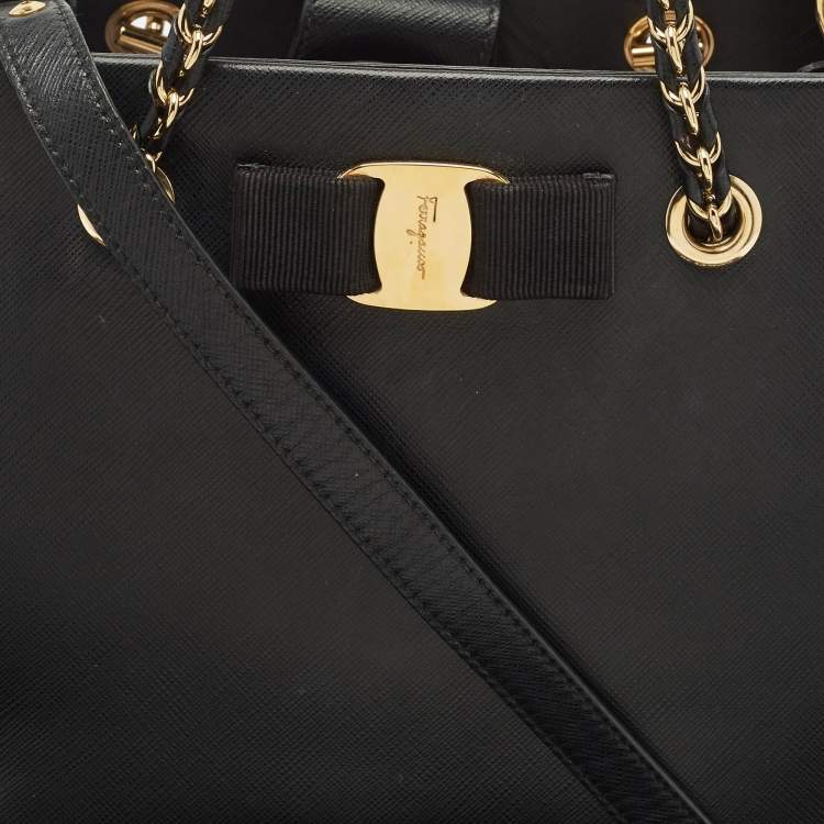 Pre Owned Salvatore Ferragamo Black Leather Vara Bow Chain Tote