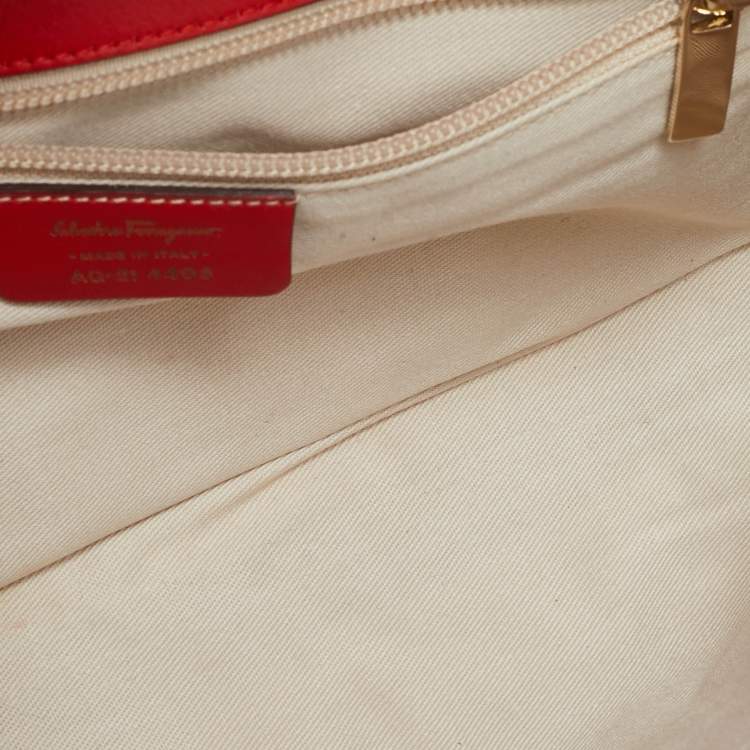 Pre Owned Salvatore Ferragamo Red Leather Motherwell Clutch Bag