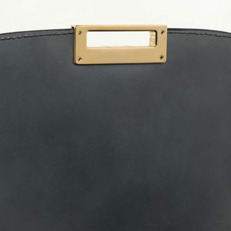 مملوكة مسبقًا Salvatore Ferragamo Grey Leather Jody Shoulder Bag