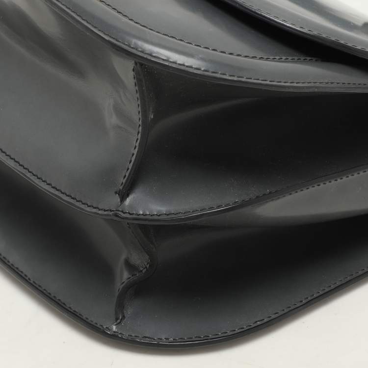 مملوكة مسبقًا Salvatore Ferragamo Grey Leather Jody Shoulder Bag