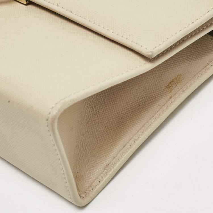 Pre Owned Salvatore Ferragamo Beige Leather Gancini Chain Clutch 