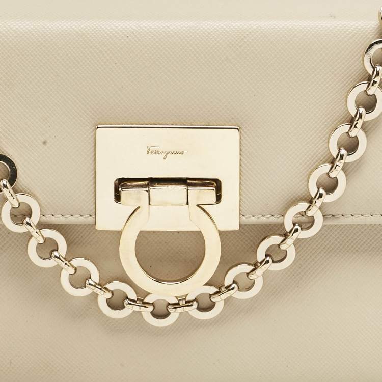Pre Owned Salvatore Ferragamo Beige Leather Gancini Chain Clutch 