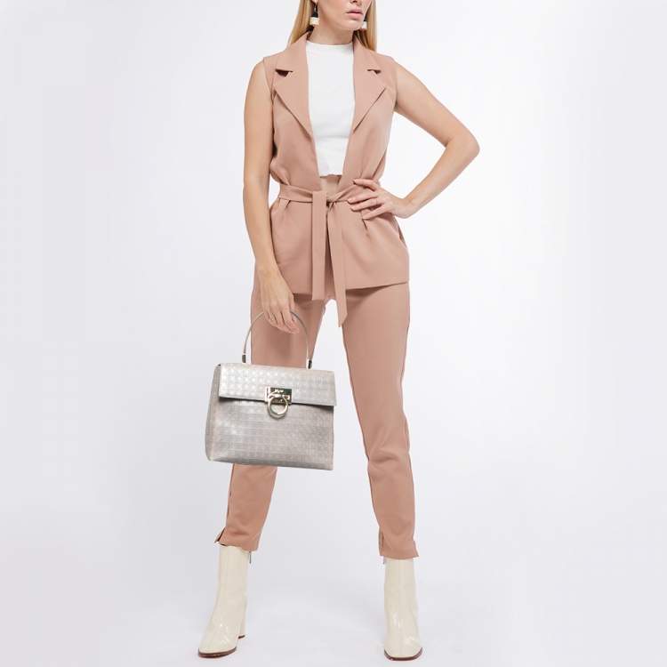مملوكة مسبقًا Salvatore Ferragamo Grey Signature Embossed Leather Gancini Top Handle Bag