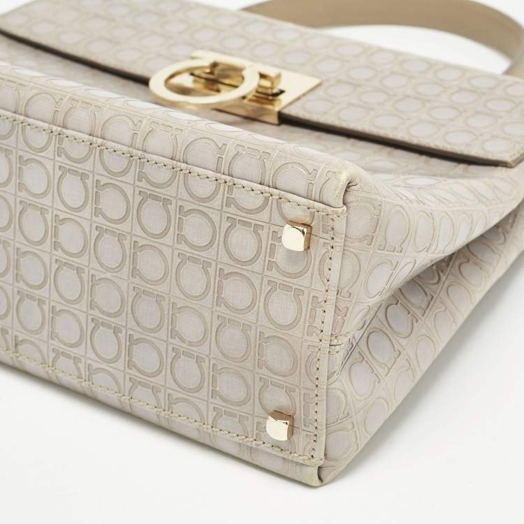 مملوكة مسبقًا Salvatore Ferragamo Grey Signature Embossed Leather Gancini Top Handle Bag