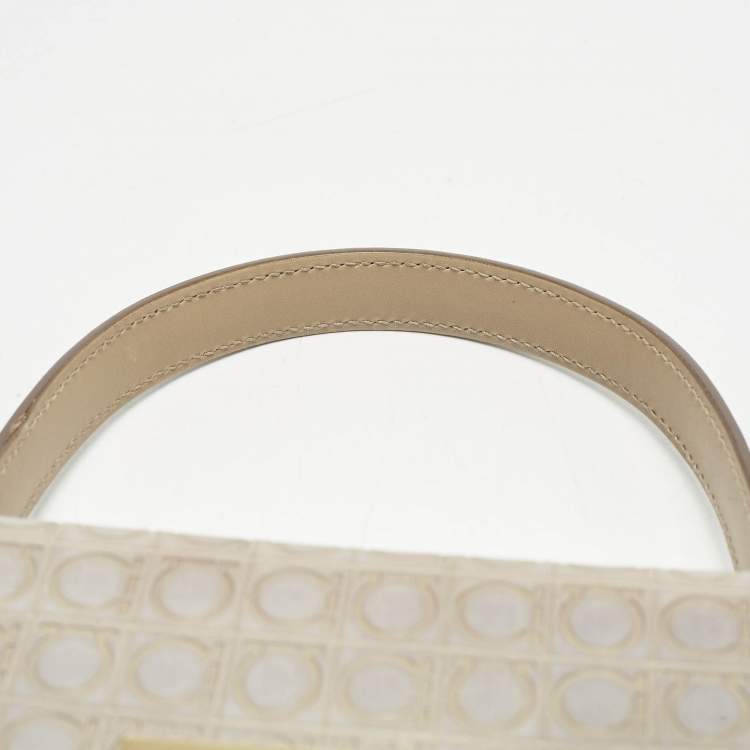 مملوكة مسبقًا Salvatore Ferragamo Grey Signature Embossed Leather Gancini Top Handle Bag