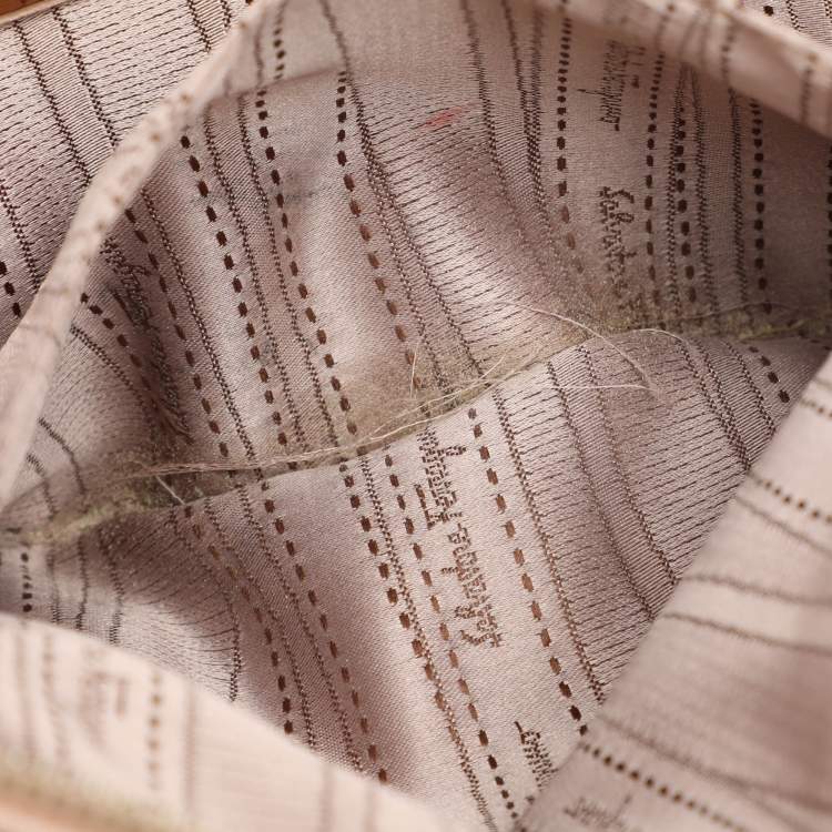 Pre Owned Salvatore Ferragamo Beige Leather Double Gancio Bag