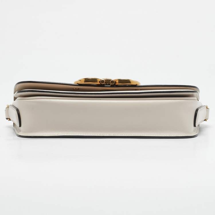 Pre Owned Salvatore Ferragamo Ivory Leather Trapezio Shoulder Bag