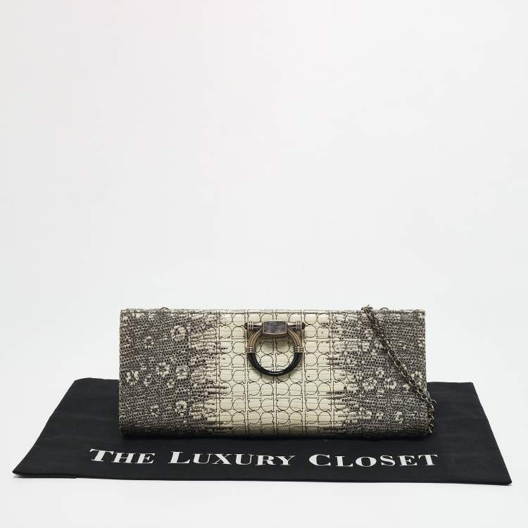 Pre Owned Salvatore Ferragamo Cream/Beige Lizard Gancini Chain Clutch
