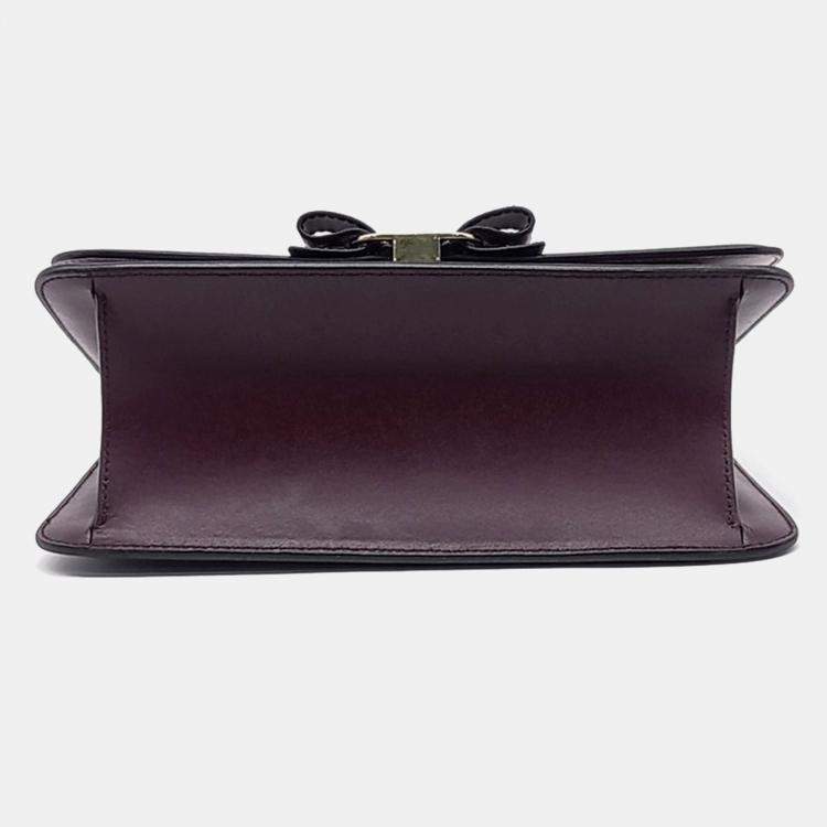 Pre Owned Salvatore Ferragamo Burgundy Leather Vara shoulder bag