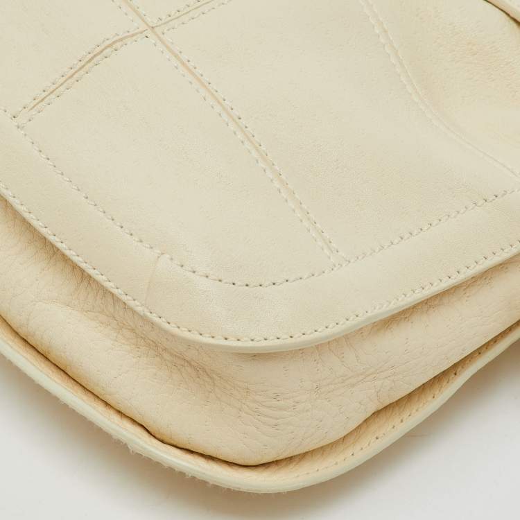 Pre Owned Salvatore Ferragamo Cream Leather Hobo